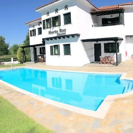 Bay Apartment *